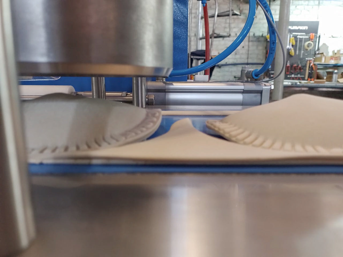 CORSA MonoPista Empanada Maker